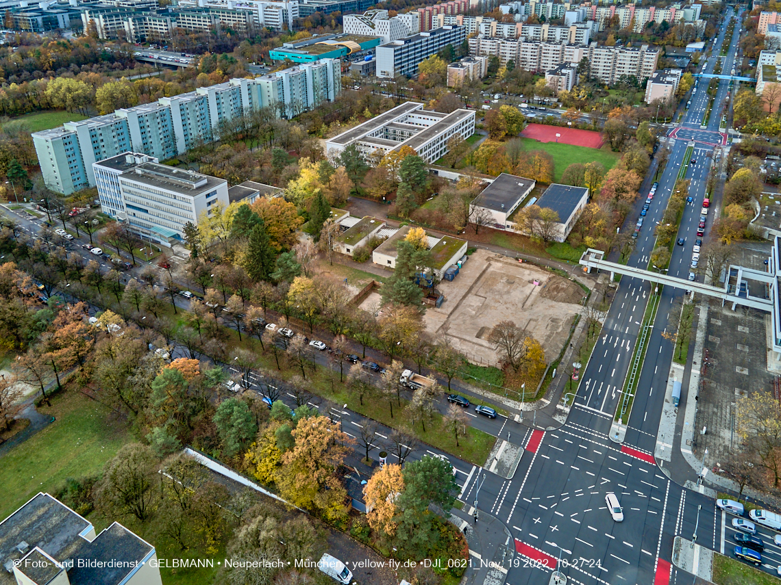 19.11.2022 - Luftbilder von der Baustelle an der Quiddestraße 'Haus für Kinder' in Neuperlach